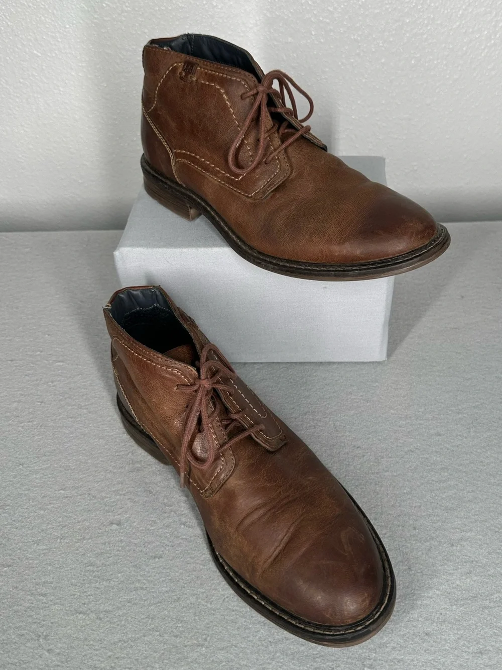 Josef Seibel Earl 04 Leather Chukka Boots